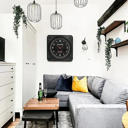 Premium Jacuzzi, Old Town Cracow *