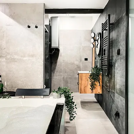 Premium Jacuzzi, Old Town Cracow *